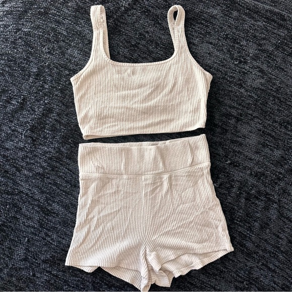 A&F Tap Bandeau Tank Top | Matching Shorts Available | Ribbed and Lined - Picture 3 of 8